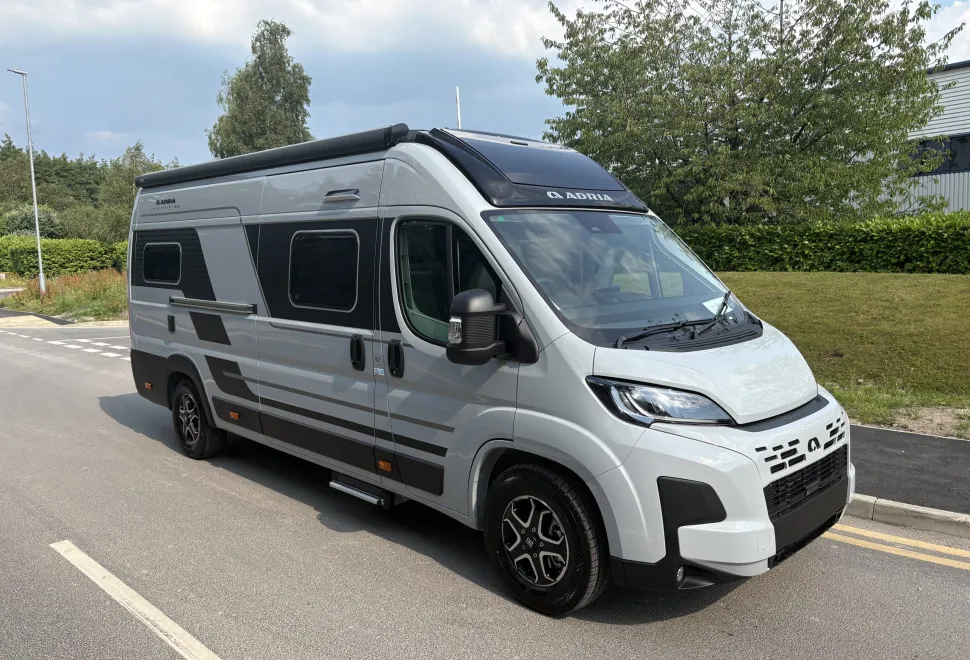 Adria Twin 640 SLB Supreme Twin 640 SLB Supreme 