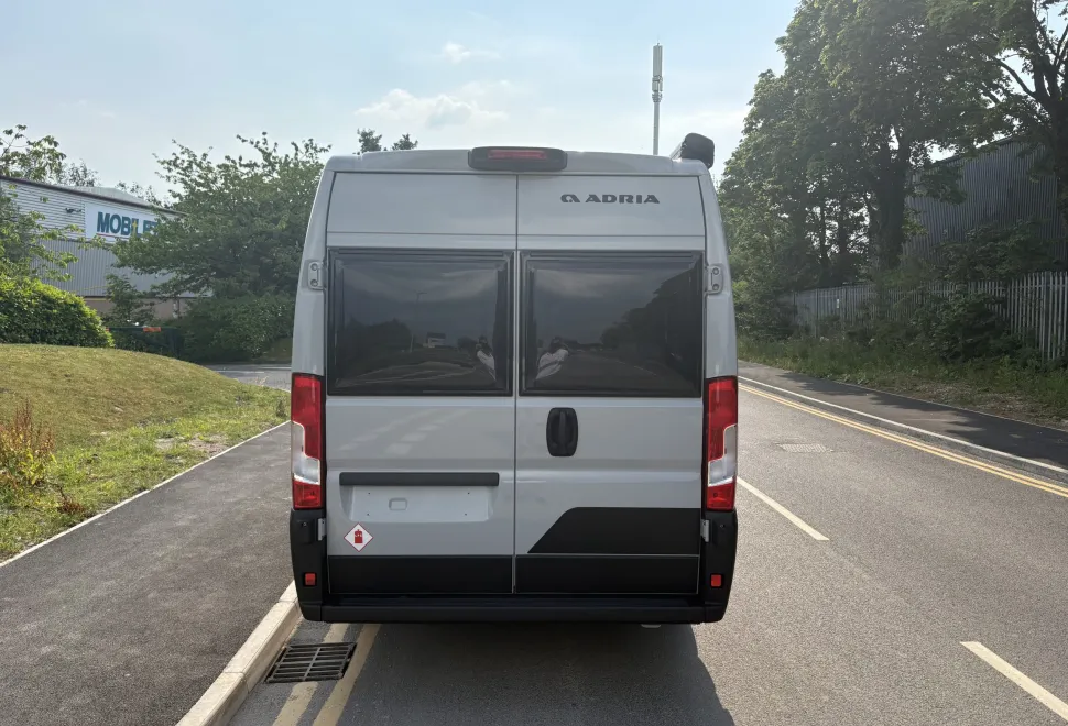 Adria Twin 640 SLB Supreme Twin 640 SLB Supreme 