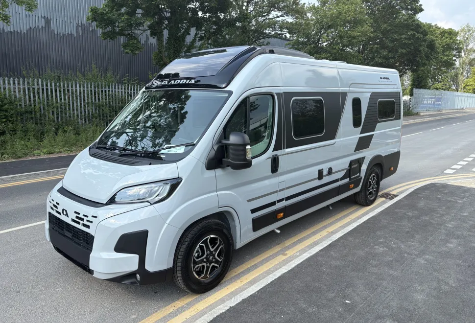 Adria Twin 640 SLB Supreme Twin 640 SLB Supreme 