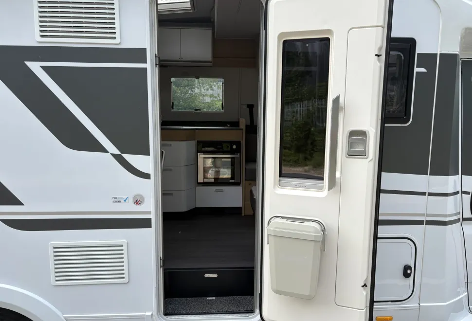 Adria Plus Matrix 670 DL 