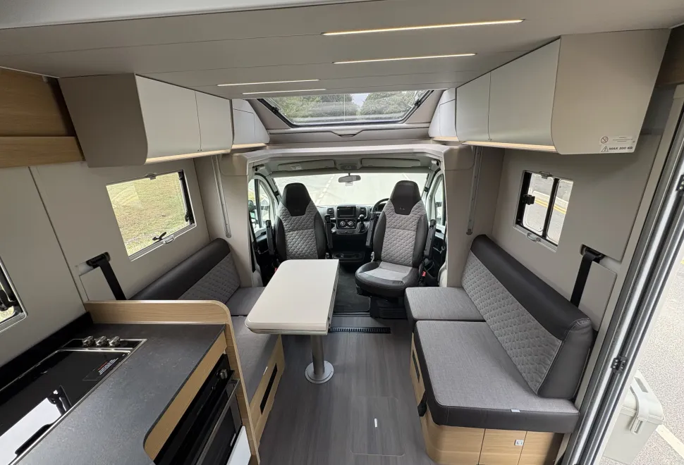 Adria Plus Matrix 670 DL 