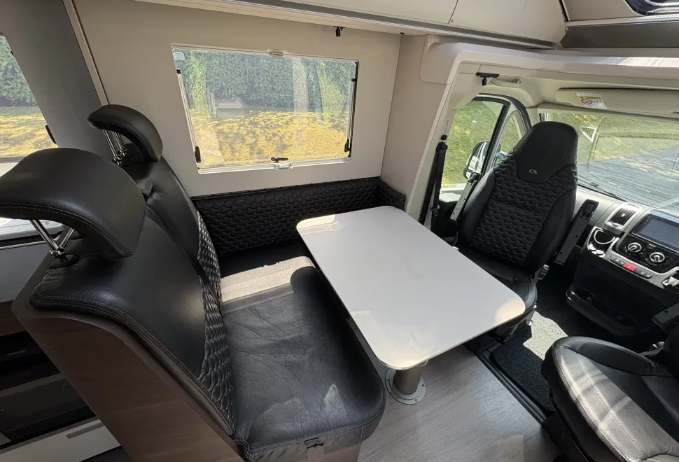 Adria Supreme Coral 670 SL 2021