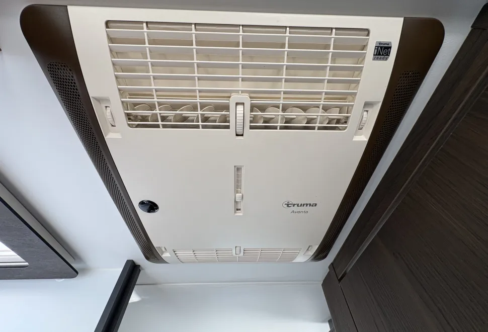 Adria Supreme Coral 670 SL 2021