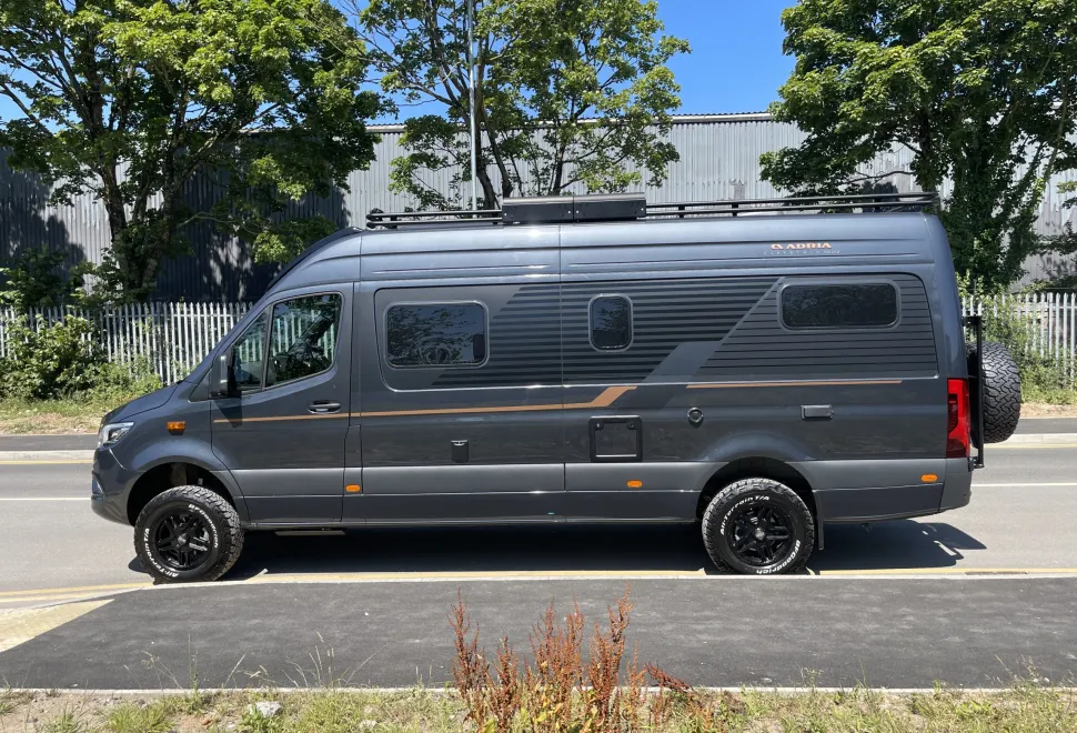 Adria Supertwin 700 SGX 
