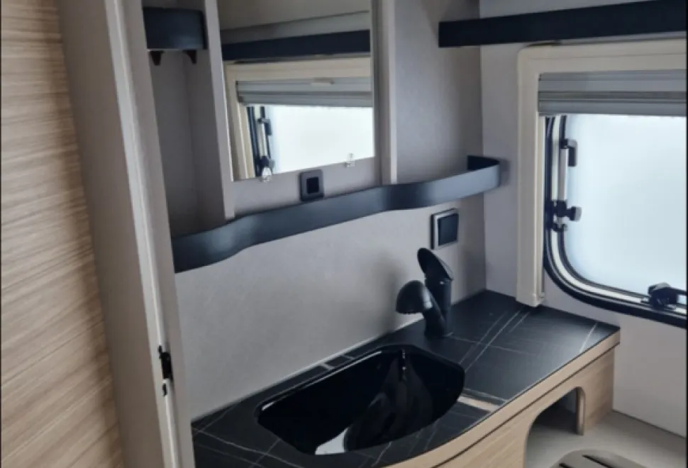 Eriba  Touring 430 2023