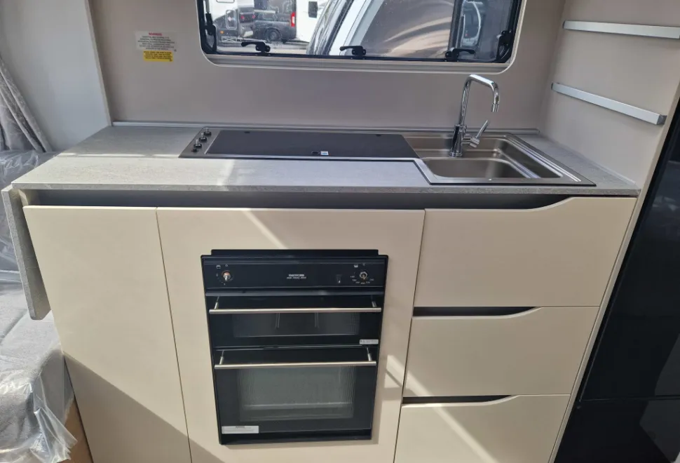 Adria Adora Seine 2024