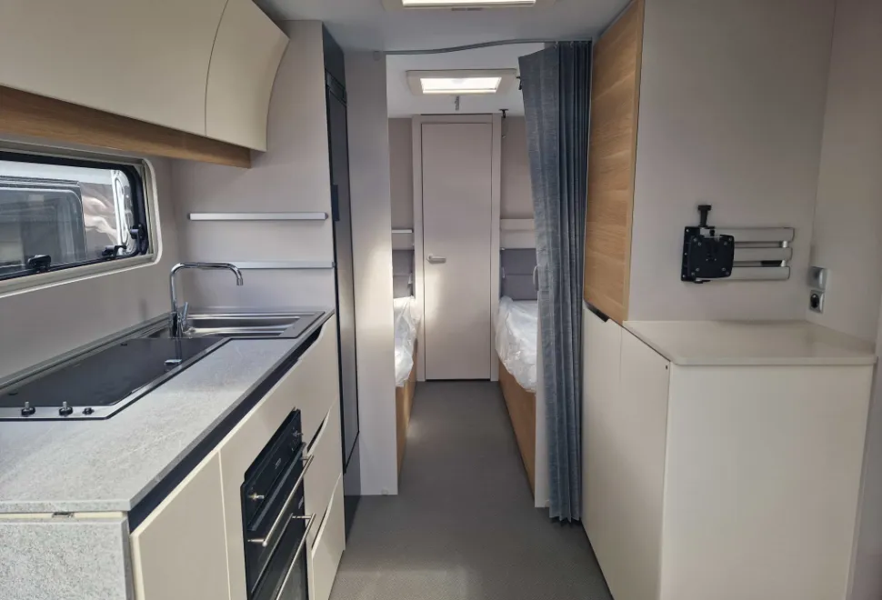 Adria Adora Seine 2024