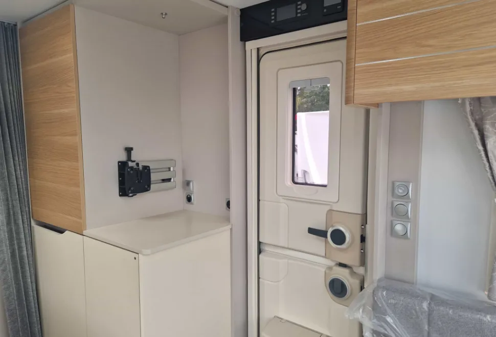 Adria Adora Seine 2024
