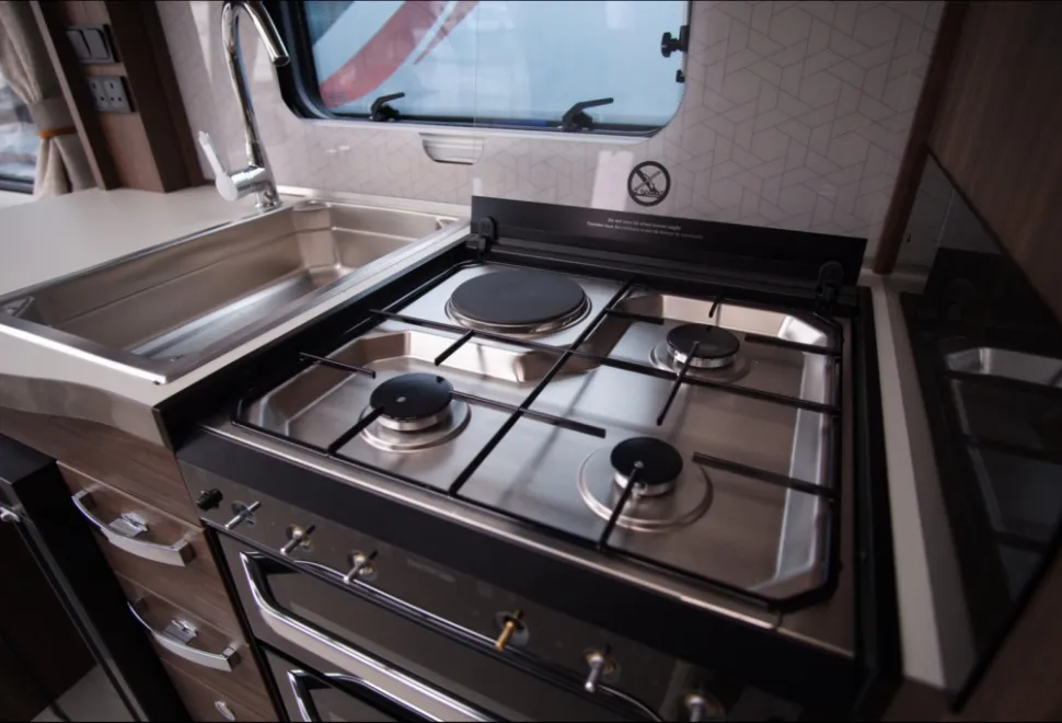 Compass Camino 550 2023