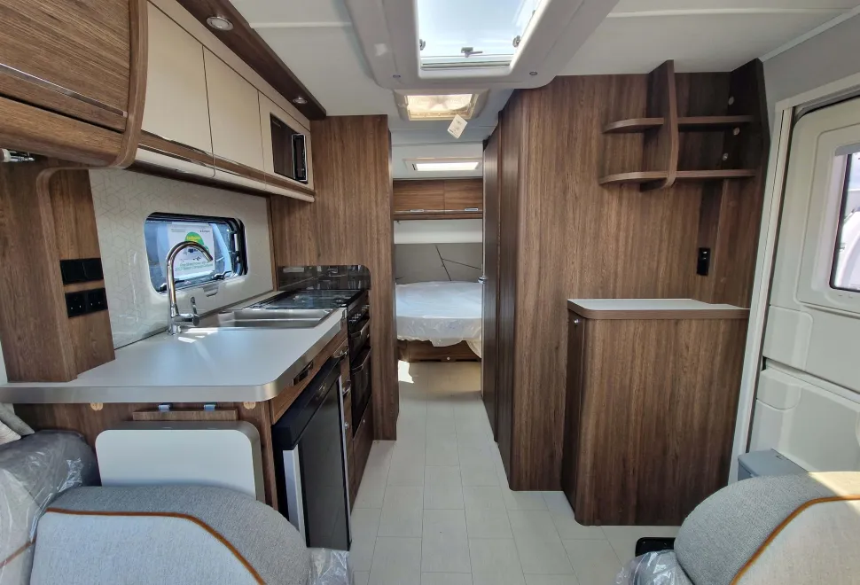 Compass Camino 550 2023