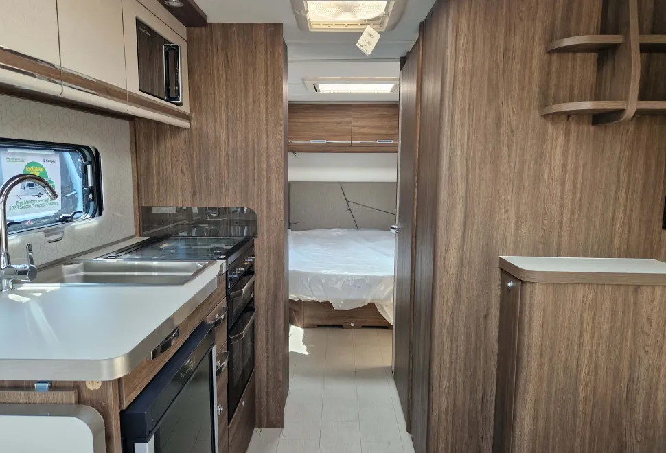 Compass Camino 550 2023