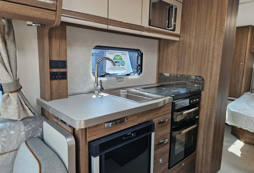 Compass Camino 550 2023