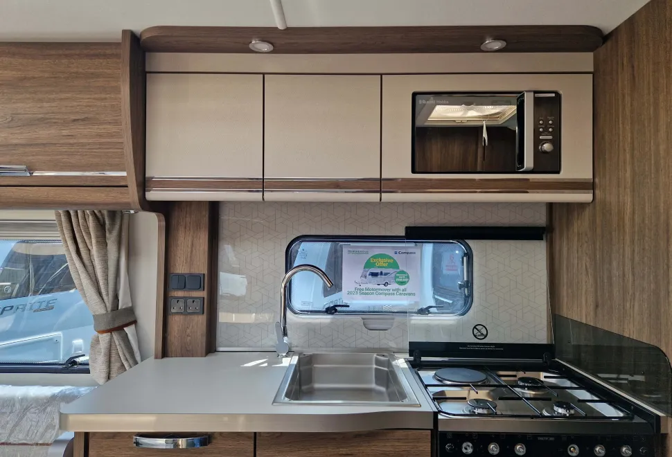 Compass Camino 550 2023
