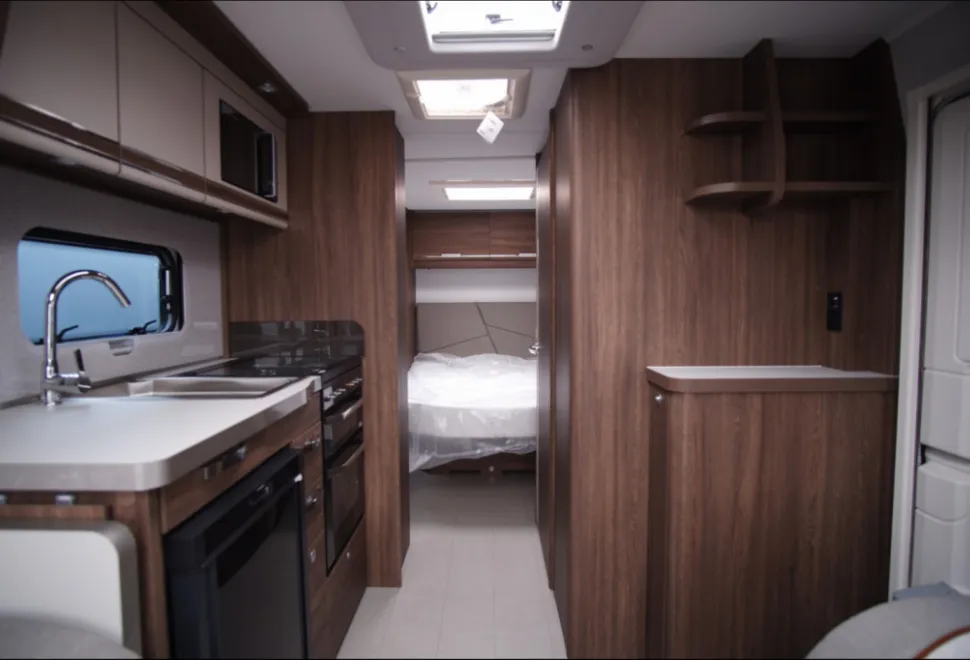 Compass Camino 550 2023