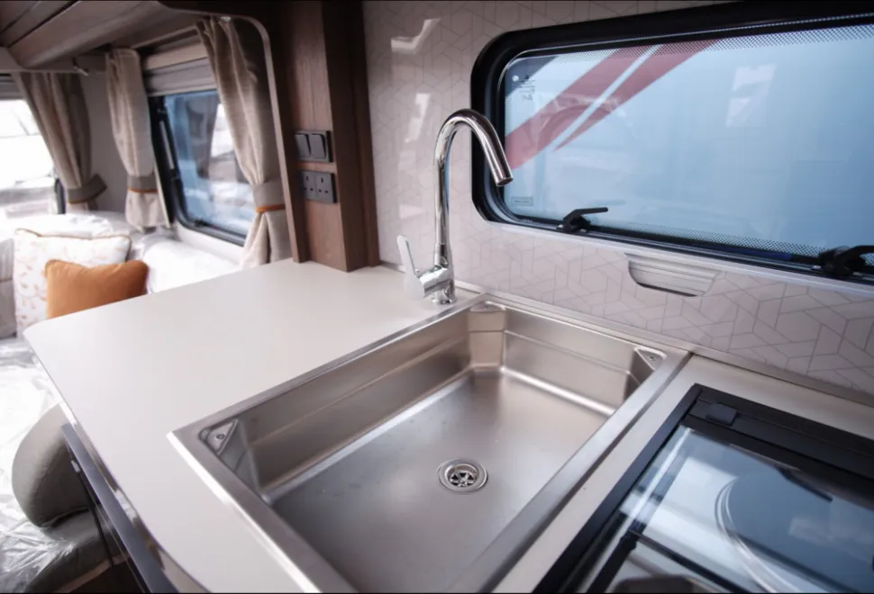Compass Camino 550 2023