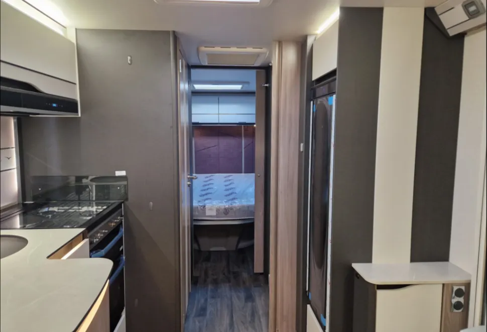 Swift Elegance Grande 760 2024