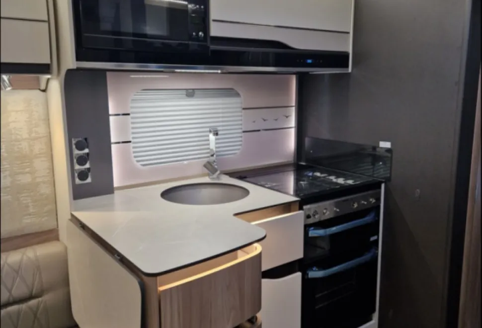 Swift Elegance Grande 760 2024