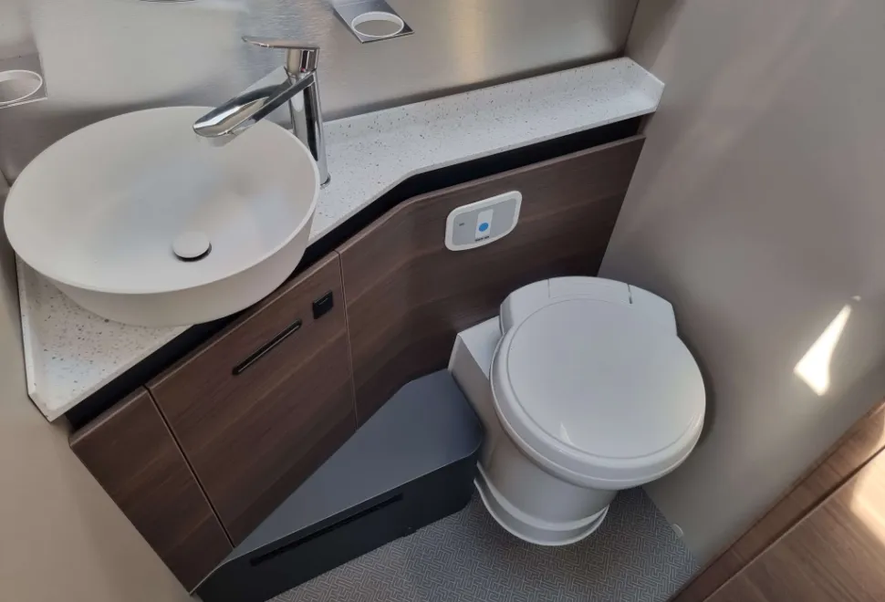 Adria Supersonic 780 DL 2024