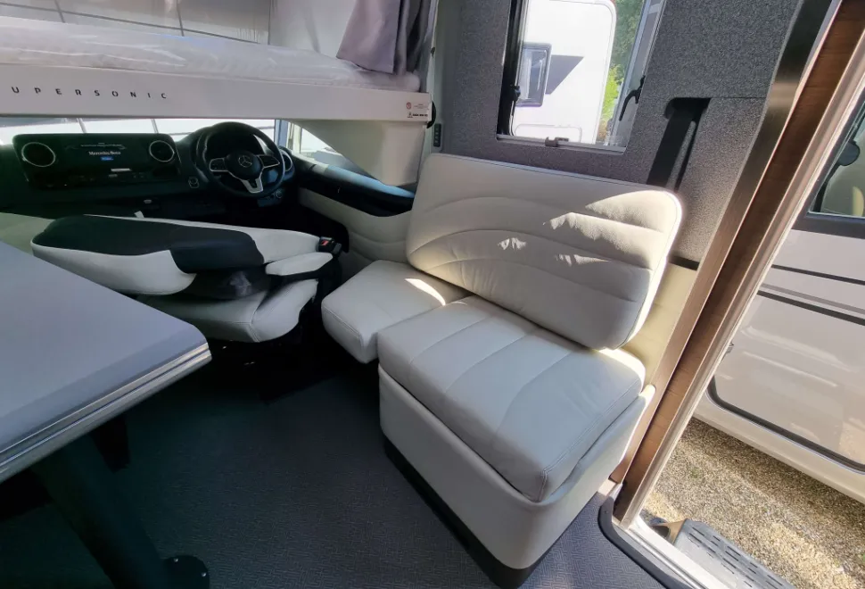 Adria Supersonic 780 DL 2024