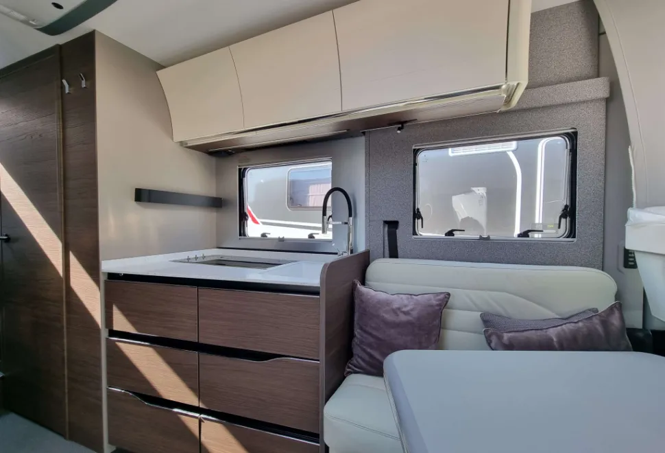 Adria Supersonic 780 DL 2024