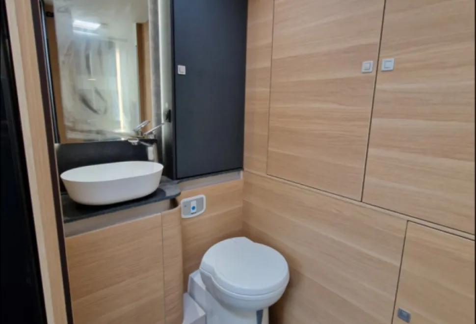 Adria Matrix Plus 600 DT 2024