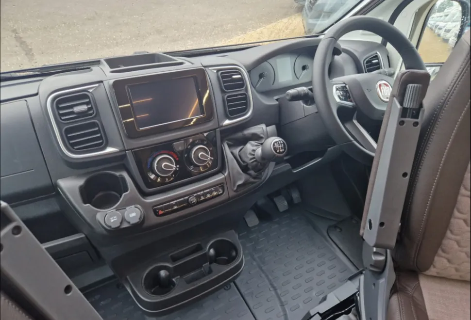 Adria Matrix Plus 600 DT 2024