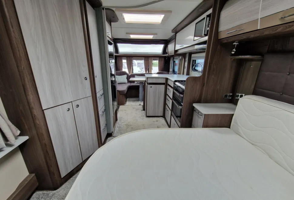Coachman  Lusso 2021