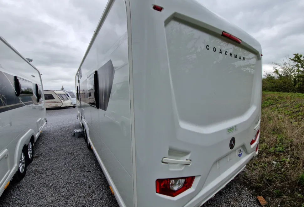 Coachman  Lusso 2021