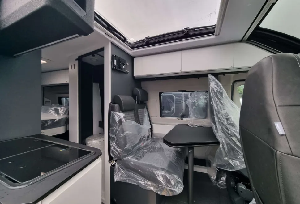 Adria  Twin Supreme 640 SGX 2025