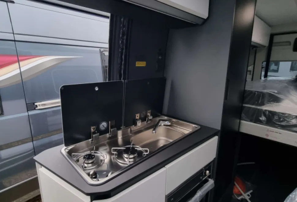 Adria  Twin Supreme 640 SGX 2025