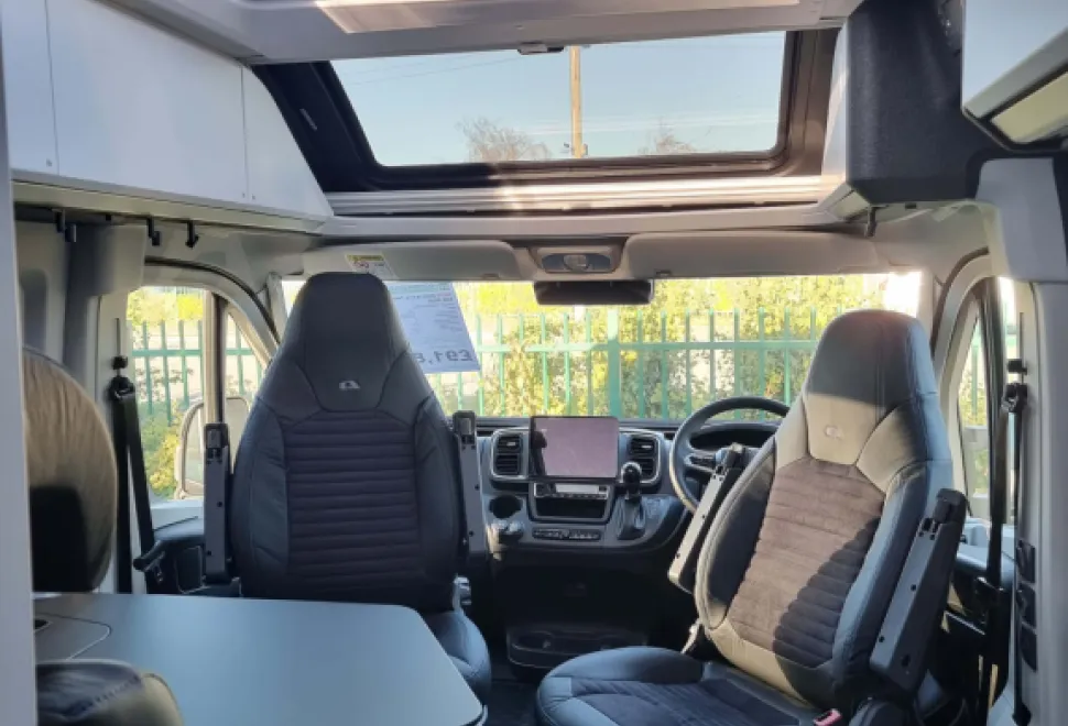 Adria  Twin Supreme 640 SGX 2025