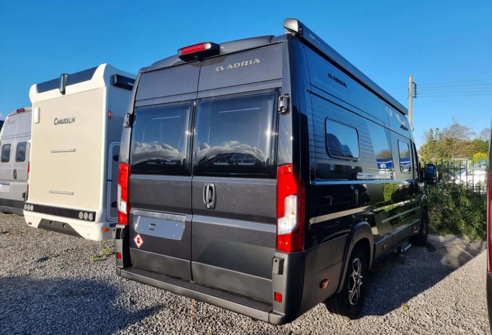 Adria  Twin Supreme 640 SGX 2025
