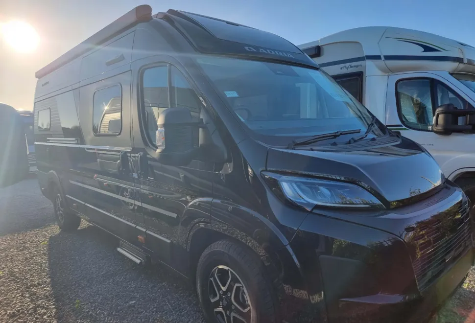 Adria  Twin Supreme 640 SGX 2025