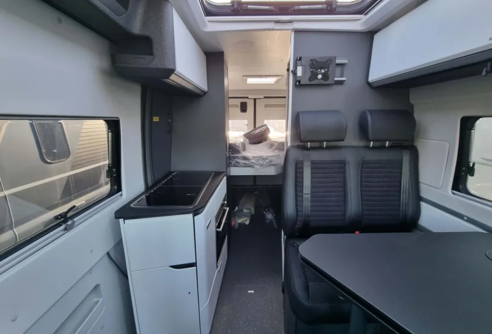 Adria  Twin Supreme 640 SGX 2025