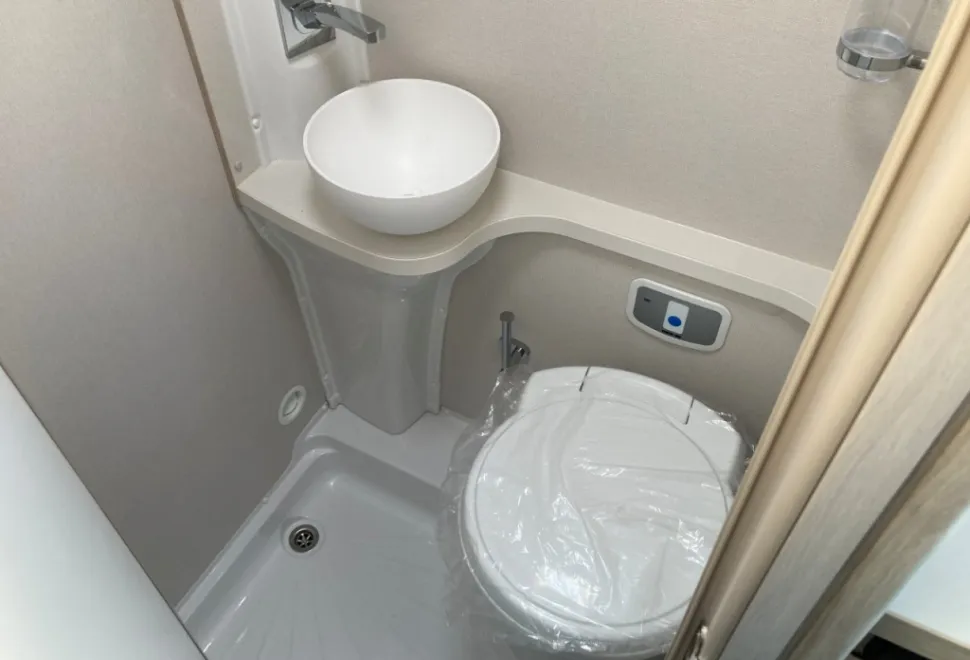 Elddis Autoquest CV40 60th Edition 2025