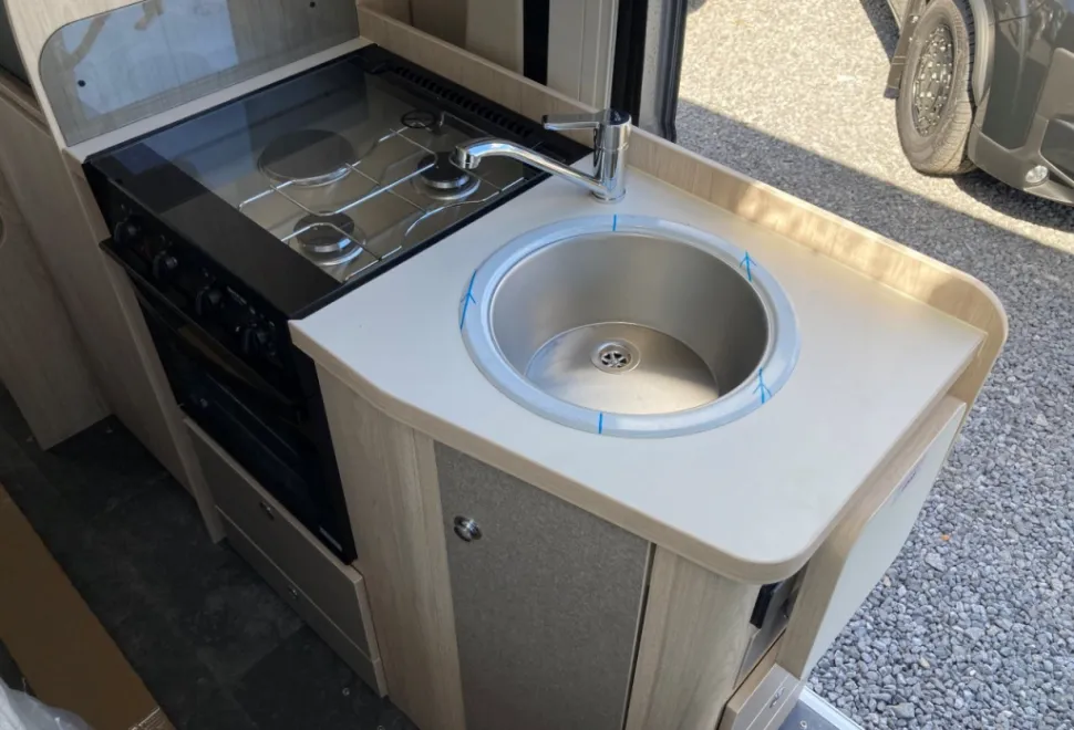 Elddis Autoquest CV40 60th Edition 2025