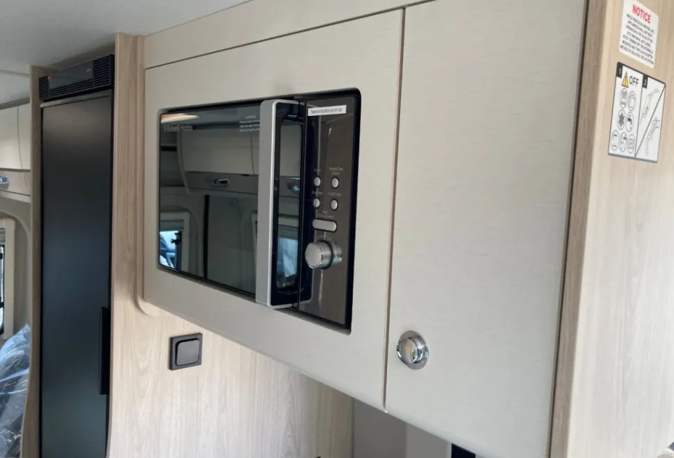 Elddis Autoquest CV40 60th Edition 2025