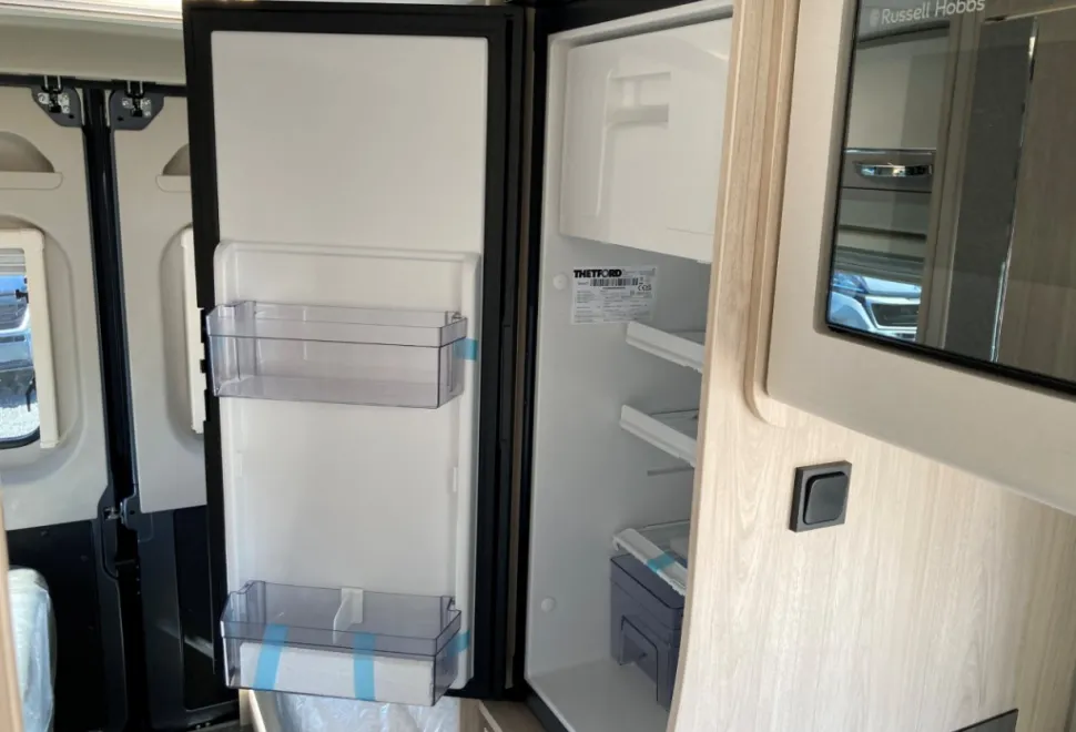 Elddis Autoquest CV40 60th Edition 2025