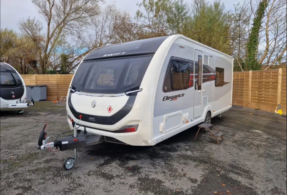 Swift Elegance Grande 780 2024