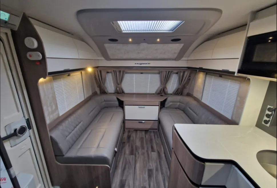 Swift Elegance Grande 780 2024
