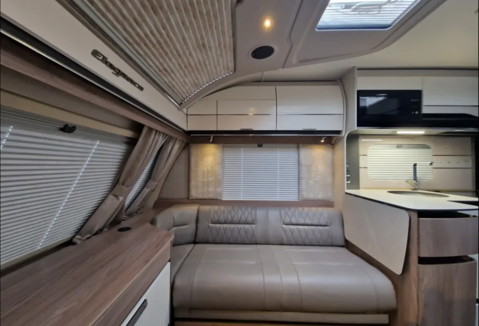 Swift Elegance Grande 780 2024
