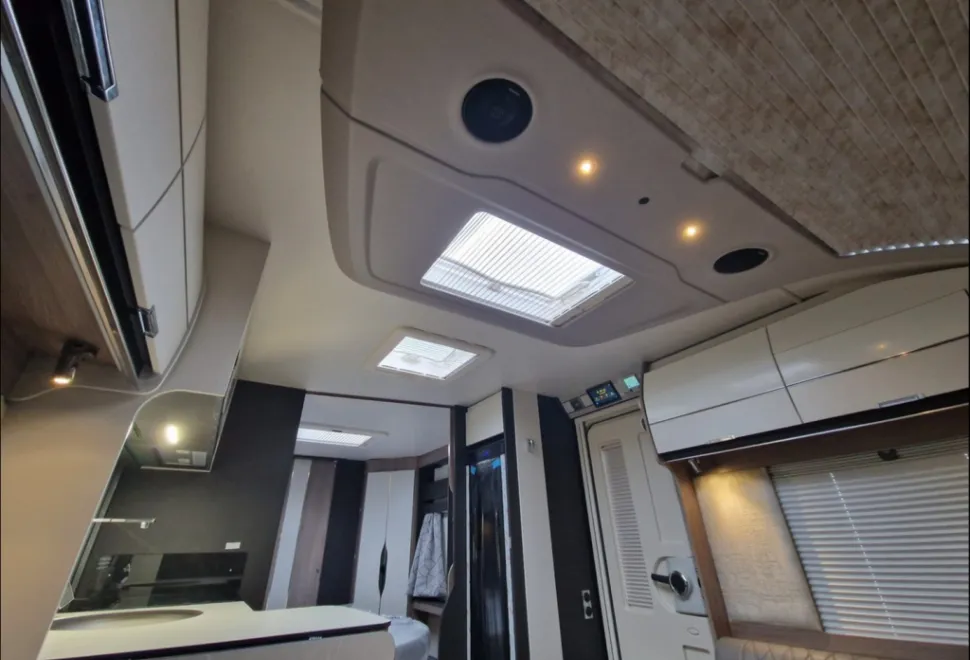 Swift Elegance Grande 780 2024