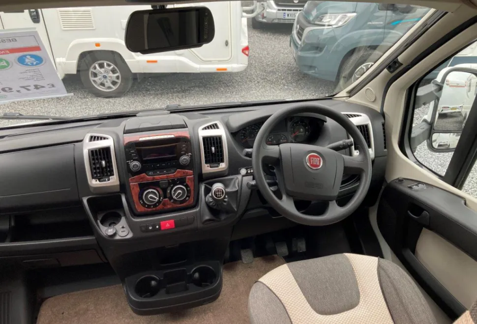 Bessacarr  E462 2015