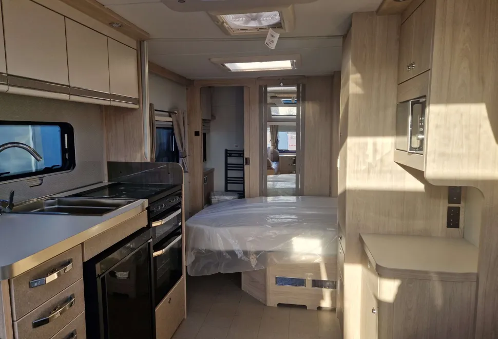 Elddis Crusader Mistral 2025
