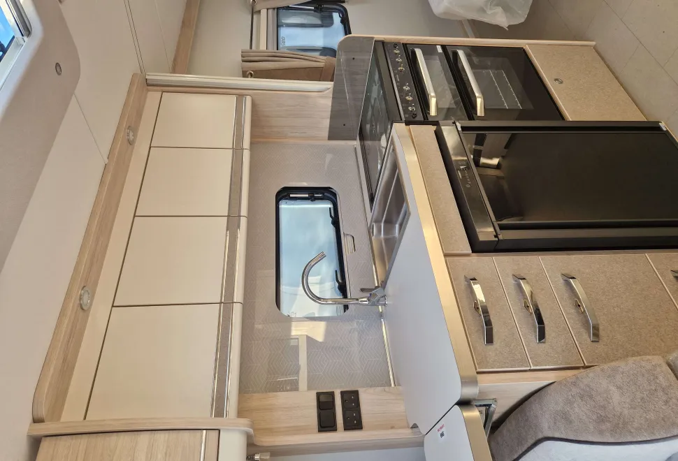 Elddis Crusader Mistral 2025