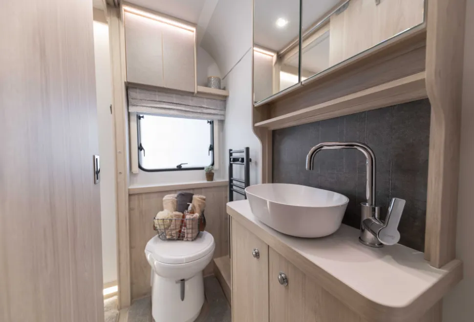Elddis Crusader Mistral 2025