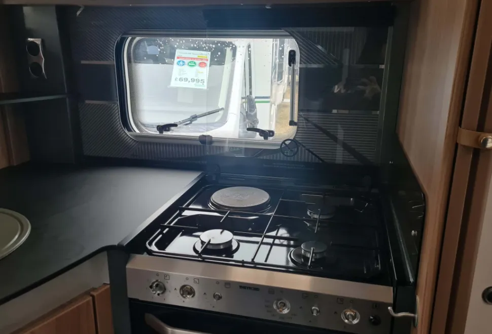 Swift  Kontiki Sport 560 2020