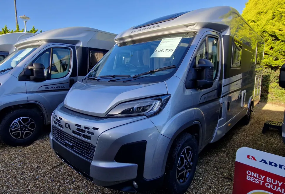Adria Compact Supreme SC 2025