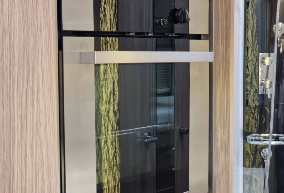 Niesmann + Bischoff Flair 830 LE 2020