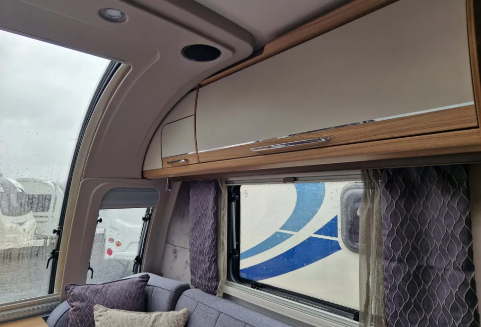 Bailey Unicorn V Madrid 2022